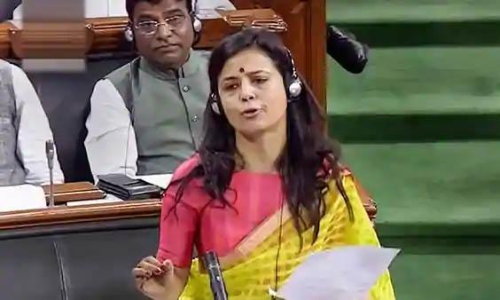 സി.എ.എ നടപ്പാക്കും മുമ്പ്​ നിങ്ങൾക്ക്​ അധികാരത്തിൽ നിന്ന്​ പുറത്തേക്കുള്ള വഴി കാണിച്ചുതരും; ജെ.പി നദ്ദയോട്​ മഹുവ മോയ്​ത്ര