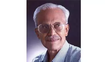 റോസ്​കോട്ട്​ കൃഷ്​ണപിള്ള അന്തരിച്ചു