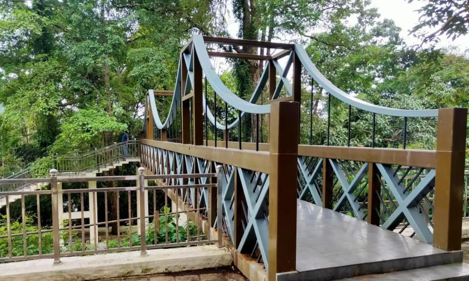 അണിഞ്ഞൊരുങ്ങി തുമ്പൂര്‍മുഴി; നവീകരിച്ച ഉദ്യാനം വ്യാഴാഴ്ച തുറക്കും