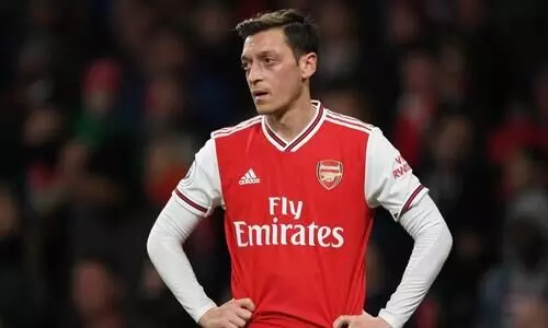 ഇതുവരെയും മൗനം പാലിച്ചു, ഇനി വയ്യ; നീതിക്കായി പോരാടും-ആഴ്​സനലി​നെതിരെ വൈകാരിക കുറിപ്പുമായി ഓസിൽ