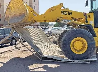 ഫർവാനിയയിൽ പൊതുമുതൽ കൈയേറ്റം ഒഴിപ്പിച്ചു ഫർവാനിയയിൽ പൊതുമുതൽ കൈയേറ്റം ഒഴിപ്പിച്ചു