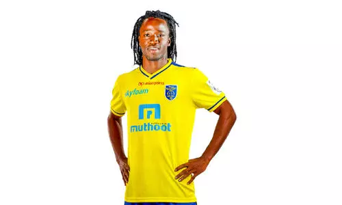 ബ്ലാസ്​റ്റേഴ്​സ്​ ഡിഫൻസ്​; മെയ്​ഡ്​ ഇൻ ആഫ്രിക്ക