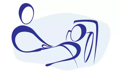 മഹാമാരിക്കാലത്തും വേദനകൾ തേൻ തുള്ളിയാക്കുന്നവർ