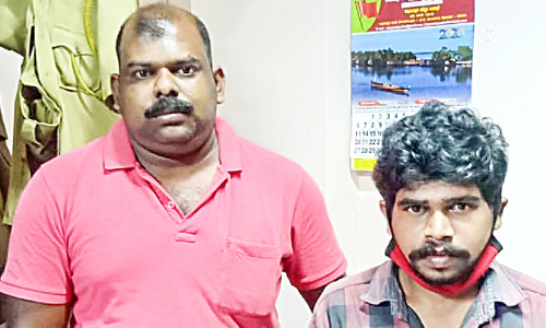 ക​ള്ളി​ൽ സ്പി​രി​റ്റ് ചേ​ർ​ത്ത് വി​റ്റ ര​ണ്ടു​പേ​ർ പി​ടി​യി​ൽ