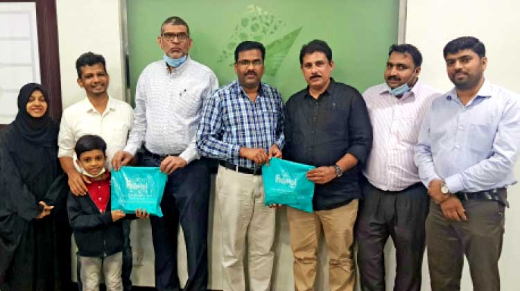 ഗൾഫ് മാധ്യമംക്വിസ് മത്സര വിജയികൾക്ക് സമ്മാനം വിതരണം ചെയ്തു ഗൾഫ് മാധ്യമംക്വിസ് മത്സര വിജയികൾക്ക് സമ്മാനം വിതരണം ചെയ്തു