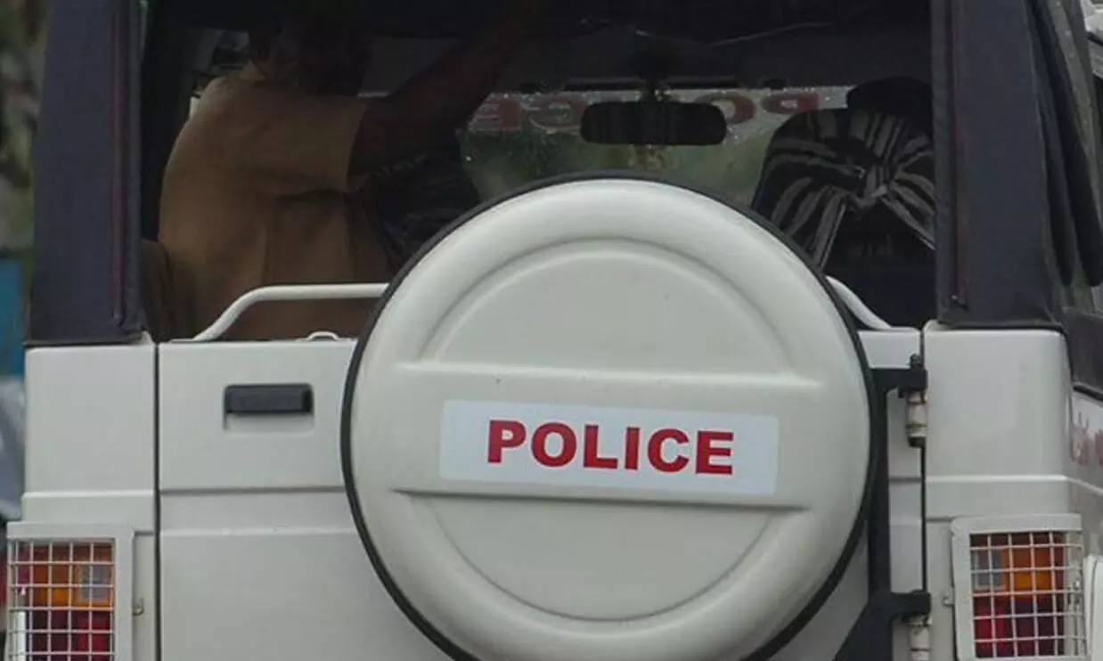 കത്തിക്കരിഞ്ഞ മൃതദേഹം കണ്ടെത്തിയ സംഭവം: അന്വേഷണം എങ്ങുമെത്തിയില്ല കത്തിക്കരിഞ്ഞ മൃതദേഹം കണ്ടെത്തിയ സംഭവം: അന്വേഷണം എങ്ങുമെത്തിയില്ല