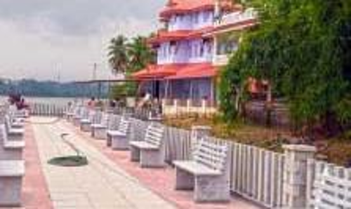 പറശ്ശിനിക്കടവ് ബോട്ട് ടെർമിനലും നടപ്പാതയും നാടിനു​ സമർപ്പിച്ചു