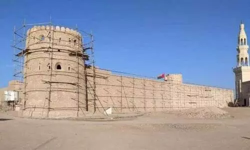 റാസൽഹദ്ദ്​ കോട്ടയുടെ നവീകരണ ജോലികൾക്ക്​ തുടക്കമായി