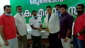 ഫിറോസ് മൊറയൂരിനെ ഖുലൈസ് കെ.എം.സി.സി ആദരിച്ചു