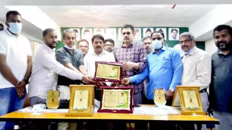 കുവൈത്ത് കെ.എം.സി.സി യാത്രയയപ്പ് നൽകി കുവൈത്ത് കെ.എം.സി.സി യാത്രയയപ്പ് നൽകി