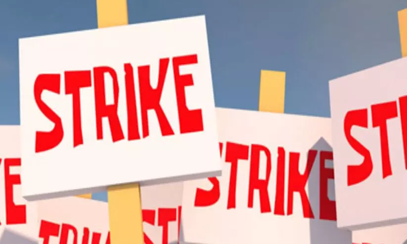 ദേശീയ തൊഴിലാളി പണിമുടക്ക് ഇന്ന് അർധരാത്രി മുതൽ ദേശീയ തൊഴിലാളി പണിമുടക്ക് ഇന്ന് അർധരാത്രി മുതൽ