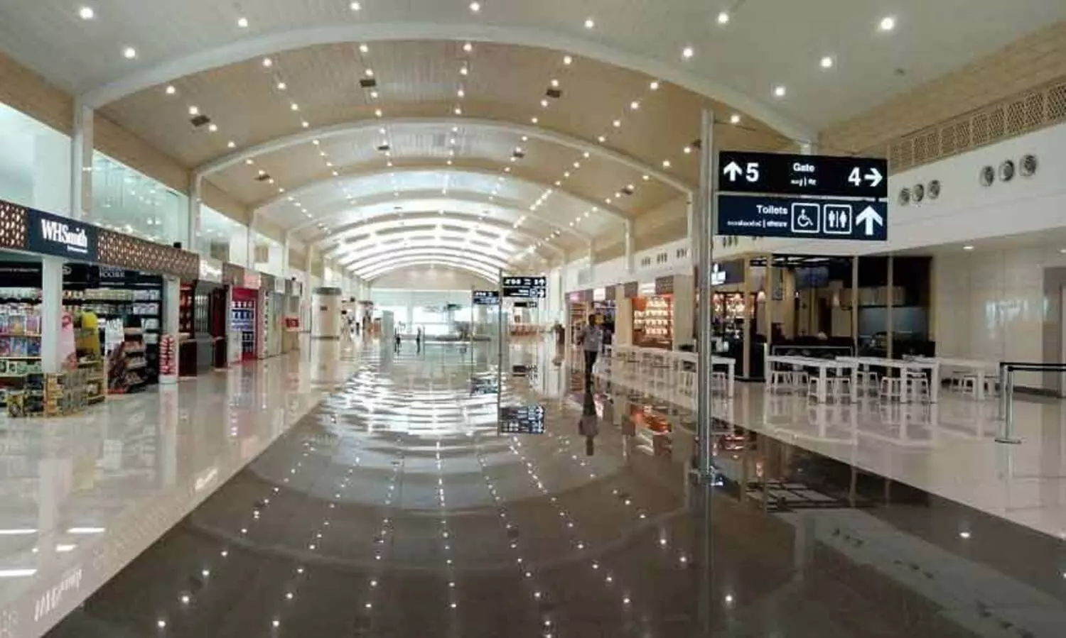 സ്വര്‍ണക്കടത്ത് കേസ്; പ്രധാന പ്രതി റബിന്‍സിനെ കൊച്ചിയിലെത്തിച്ചു