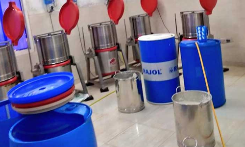 അനധികൃത ഭക്ഷ്യനിർമാണകേന്ദ്രത്തിൽ പരിശോധന