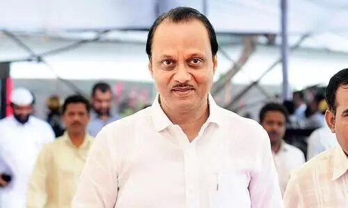 മഹാരാഷ്ട്രയിൽ എൻ.സി.പി പിളർന്നു; അജിത് പവാർ രാജ്ഭവനിൽ; ഉപ മുഖ്യമന്ത്രിയായി സത്യപ്രതിജ്ഞ ഉടൻ