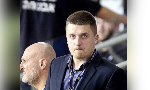 പരിക്കാണ്​ പേടി;  കേരള ബ്ലാസ്​റ്റേഴ്​സ്​ സ്​​പോർടിങ്​ ഡയറക്​ടർ കരോളിസ്​ സ്​കിൻകിസ്​ സംസാരിക്കുന്നു