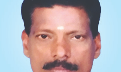 വാ​ഹ​ന​മി​ടി​ച്ച് പ​രി​ക്കേ​റ്റ ബൈ​ക്ക് യാ​ത്രി​ക​ൻ മ​രി​ച്ചു