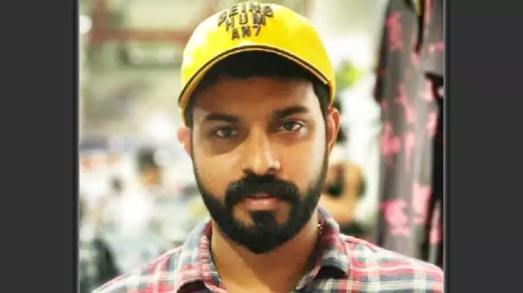 ഓൺലൈനിൽ ചിത്രപ്രദർശനമൊരുക്കി രാജീവ്​