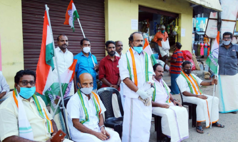 സി.പി.എം പ്രവര്ത്തക യുവതി തൂങ്ങി മരിച്ച സംഭവം: ക്രൈംബ്രാഞ്ച് അന്വേഷിക്കണമെന്ന് ആവശ്യം സി.പി.എം പ്രവര്ത്തക യുവതി തൂങ്ങി മരിച്ച സംഭവം: ക്രൈംബ്രാഞ്ച് അന്വേഷിക്കണമെന്ന് ആവശ്യം