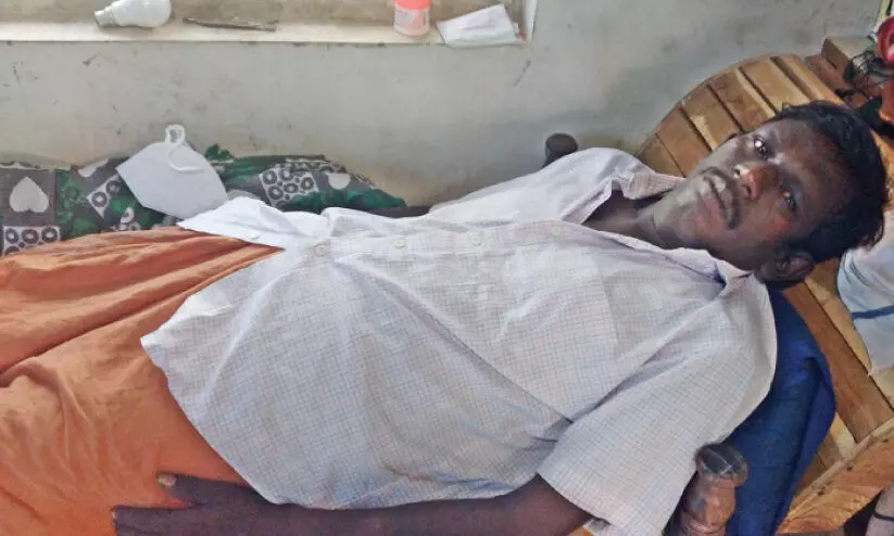 വൃക്കകൾ തകരാറിലായ ഗൃഹനാഥന്‍ ചികിത്സ സഹായം തേടുന്നു