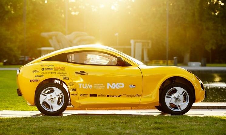 മാലിന്യം കൊണ്ട് നിർമിച്ച കാർ; പേര് ലൂക്ക മാലിന്യം കൊണ്ട് നിർമിച്ച കാർ; പേര് ലൂക്ക