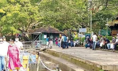 വയനാട്ടിലെ വിനോദസഞ്ചാര കേന്ദ്രങ്ങളിൽ തിരക്കേറി