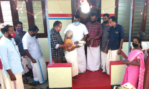 ലക്ഷ്മിക്കുട്ടിയമ്മക്ക്​ വീടൊരുക്കി സി.പി.​െഎ പ്രവര്‍ത്തകര്‍