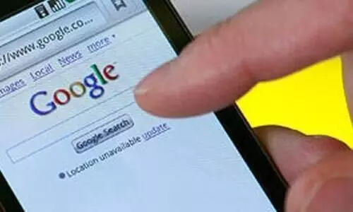 കൂട്ട കോപ്പിയടി ;  നാല്​ കോളജുകളിൽനിന്ന്​ പിടിച്ചെടുത്തത് 28 മൊബൈലുകൾ