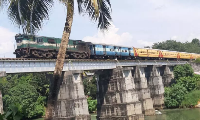 ട്രെയിൻ യാത്രികരുടെ കോവിഡ് പരിശോധനക്ക് പുനലൂരിൽ സംവിധാനം
