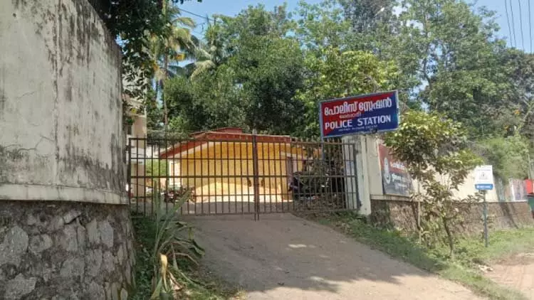 ഏഴു പൊലീസുകാർക്ക് കോവിഡ്: മേപ്പാടി സ്റ്റേഷനിൽ നിയന്ത്രണം ഏഴു പൊലീസുകാർക്ക് കോവിഡ്: മേപ്പാടി സ്റ്റേഷനിൽ നിയന്ത്രണം