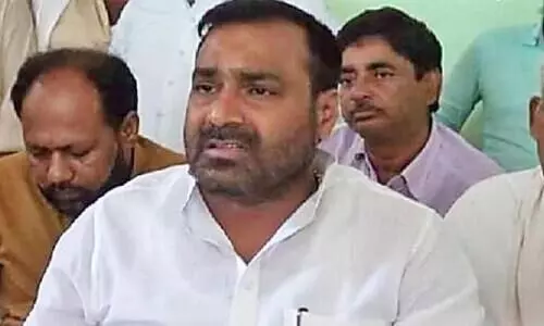 ഇ.വി.എം തകരാറിലായതിന്​ പിന്നിൽ ബി.ജെ.പി,   55 ബൂത്തുകളിലെ പോളിങ്​ നിർത്തണമെന്ന്​ ആർ.ജെ.ഡി