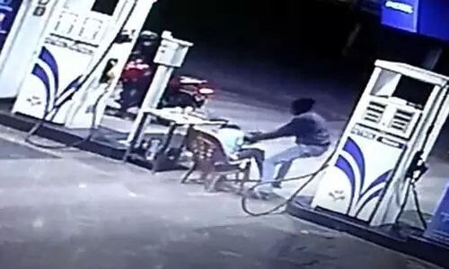 പെട്രോള്‍ പമ്പ് കവര്‍ച്ച, ബൈക്ക് കണ്ടെത്താന്‍ അന്വേഷണം