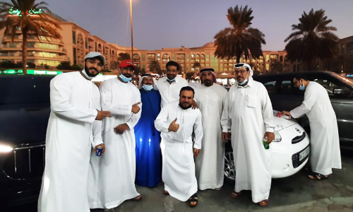 സ്വദേശി പൗര​ന്‍റെ സ്​ഥാപനം ഉദ്​ഘാടനം ചെയ്​ത്​ മലയാളി