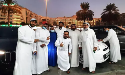 സ്വദേശി പൗര​ന്‍റെ സ്​ഥാപനം ഉദ്​ഘാടനം ചെയ്​ത്​ മലയാളി