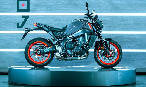 നേക്കഡ്​ കിങ്​ യമഹ എം.ടി 09; 890 സി.സി എഞ്ചിൻ, 117 എച്ച്​.പി കരുത്ത്​