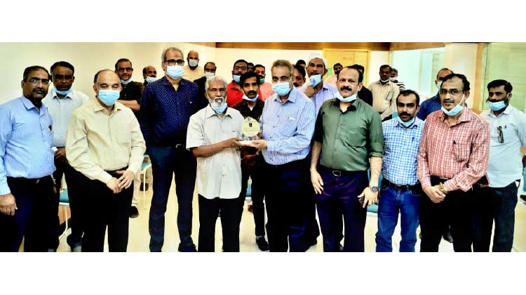 മുഹമ്മദ് അലി തിരുവങ്ങൂരിന് കെ.കെ.എം.എ യാത്രയയപ്പ് നൽകി മുഹമ്മദ് അലി തിരുവങ്ങൂരിന് കെ.കെ.എം.എ യാത്രയയപ്പ് നൽകി