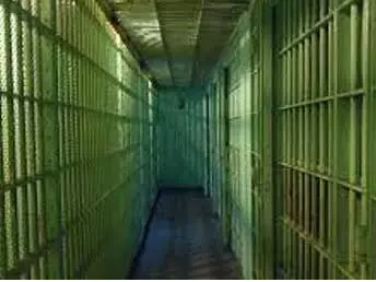 അമീരി കാരുണ്യം: തടവുകാരുടെ പട്ടിക തയാറാക്കാനുള്ള വ്യവസ്ഥ തീരുമാനിച്ചു അമീരി കാരുണ്യം: തടവുകാരുടെ പട്ടിക തയാറാക്കാനുള്ള വ്യവസ്ഥ തീരുമാനിച്ചു