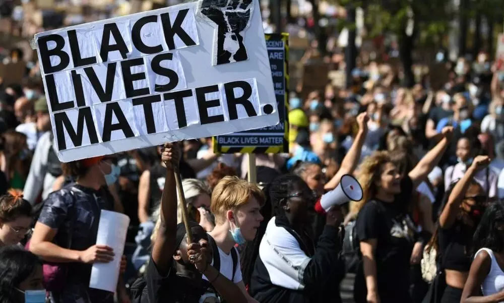 ബാറക് ഒബാമയിൽ നിന്ന് മാല്‍കം എക്‌സിലേക്ക്‌; അമേരിക്കയിലെ മനുഷ്യാവകാശ പോരാട്ടങ്ങളുടെ പുതിയ മുഖം