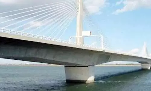 ബേപ്പൂരിൽ എക്സ്ട്രാഡോസ്ഡ്  പാലം വരുന്നു; അതിരു നിർണയിച്ചു