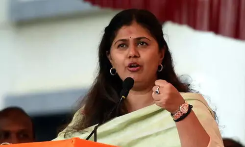 പവാറിനെ പുകഴ്ത്തി പങ്കജ മുണ്ടെ; ബി.ജെ.പി വിടുന്നെന്ന് അഭ്യൂഹം