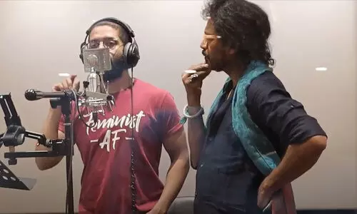 സിംഗേഴ്‌സ് ഓഫ് പടവെട്ട്; ഗോവിന്ദ് വസന്തയുടെ ജന്മദിനമാഘോഷിച്ച് ടീം പടവെട്ട്