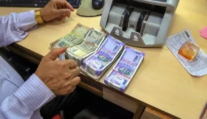 പട്ടണക്കാട് സഹകരണ ബാങ്കിലെ ക്രമക്കേട്: കർശന നടപടിയുമായി സഹകരണവകുപ്പ് പട്ടണക്കാട് സഹകരണ ബാങ്കിലെ ക്രമക്കേട്: കർശന നടപടിയുമായി സഹകരണവകുപ്പ്