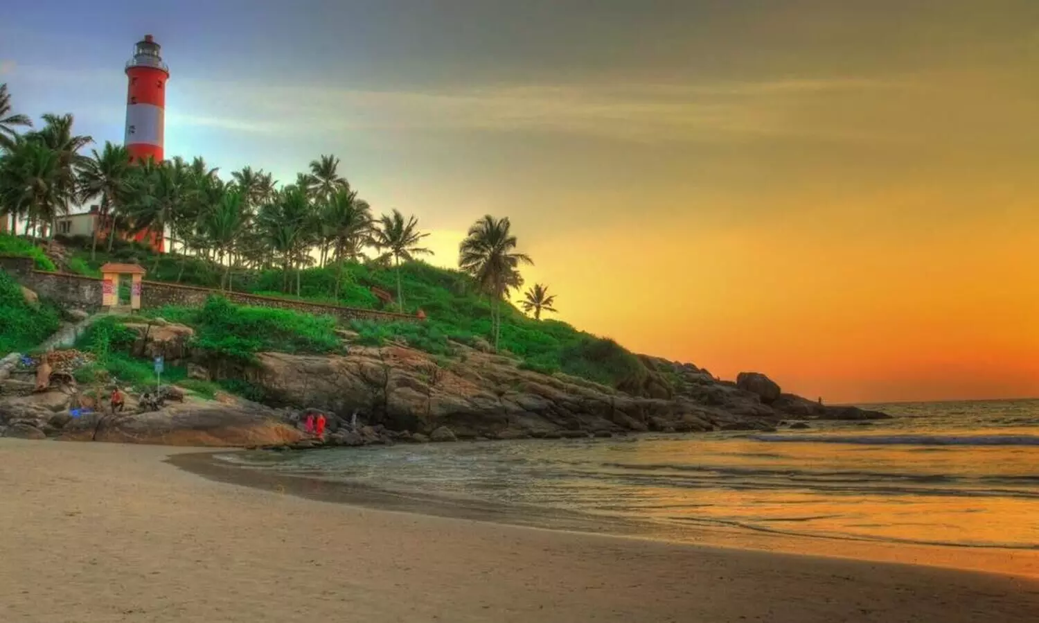 സഞ്ചാരികൾക്ക്​ സന്തോഷ വാർത്ത; കേരള പിറവി ദിനം മുതൽ ബീച്ചുകളും പാര്‍ക്കുകളും തുറക്കും