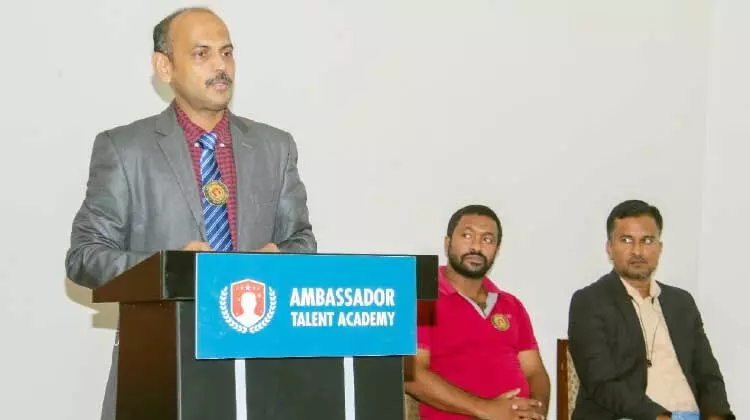 അം​ബാ​സ​ഡ​ർ ടാ​ല​ൻ​റ്​ അ​ക്കാ​ദ​മി പ്ര​വാ​ച​ക സ്മ​ര​ണ​യി​ലൂ​ടെ​സം​ഘ​ടി​പ്പി​ച്ചു