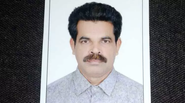 ര​ണ്ടു പ​തി​റ്റാ​ണ്ട് പ്ര​വാ​സ​ത്തി​നു ശേ​ഷം ഉ​മ​ർ മേ​ലാ​റ്റൂ​ർ മ​ട​ങ്ങു​ന്നു