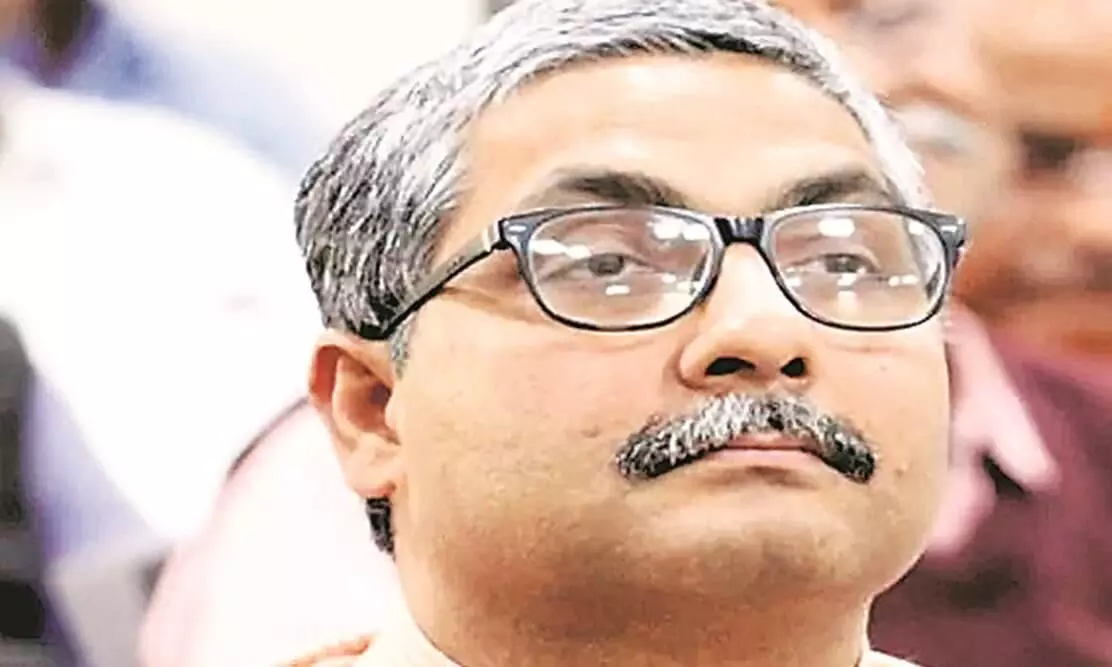 ഗാന്ധിജിയെ പാകിസ്​താ​െൻറ രാഷ്​ട്രപിതാവെന്ന വിളിച്ച മുൻ ബി.ജെ.പി നേതാവിന്​ ഐ.ഐ.എം.സിയിൽ പ്രൊഫസറായി നിയമനം