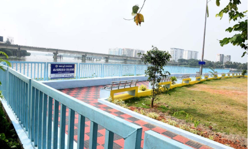 കൗൺസിലറുടെ നിശ്ചദാർഢ്യം: കൈയേറ്റഭൂമിയിൽ കായലോര നടപ്പാത ഒരുങ്ങി