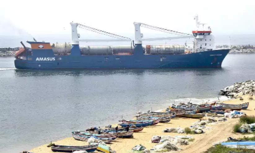 കാത്തിരിപ്പിനൊടുവിൽ കൊല്ലം തുറമുഖത്ത് കപ്പലെത്തി