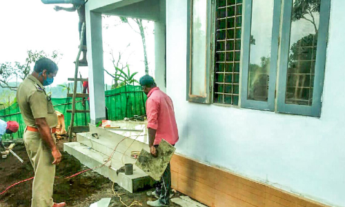 ഒരു പൂ മാത്രം ചോദിച്ചു; പൊലീസ് രാജേഷിന് നൽകിയത് പൂക്കാലം