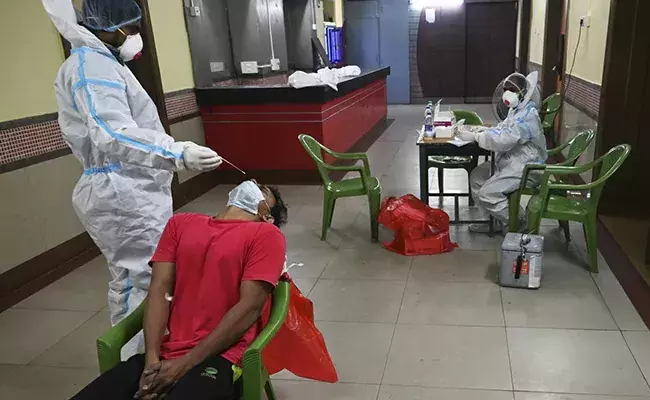 രാജ്യത്ത് 43,082 പേർക്ക് കൂടി കോവിഡ്; രോഗബാധിതർ 93,09,788 രാജ്യത്ത് 43,082 പേർക്ക് കൂടി കോവിഡ്; രോഗബാധിതർ 93,09,788