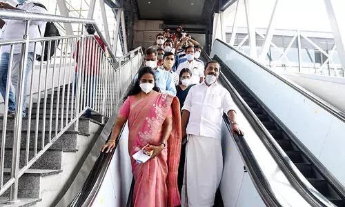 നഗരത്തി​െൻറ മുഖച്ഛായ മാറ്റി എസ്​കലേറ്റർ മേൽപാലം